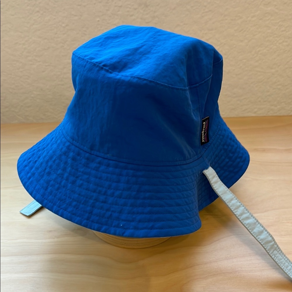 Patagonia Baby Blue/Light Blue Reversible Sun Bucket Hat - Size 18-24 months